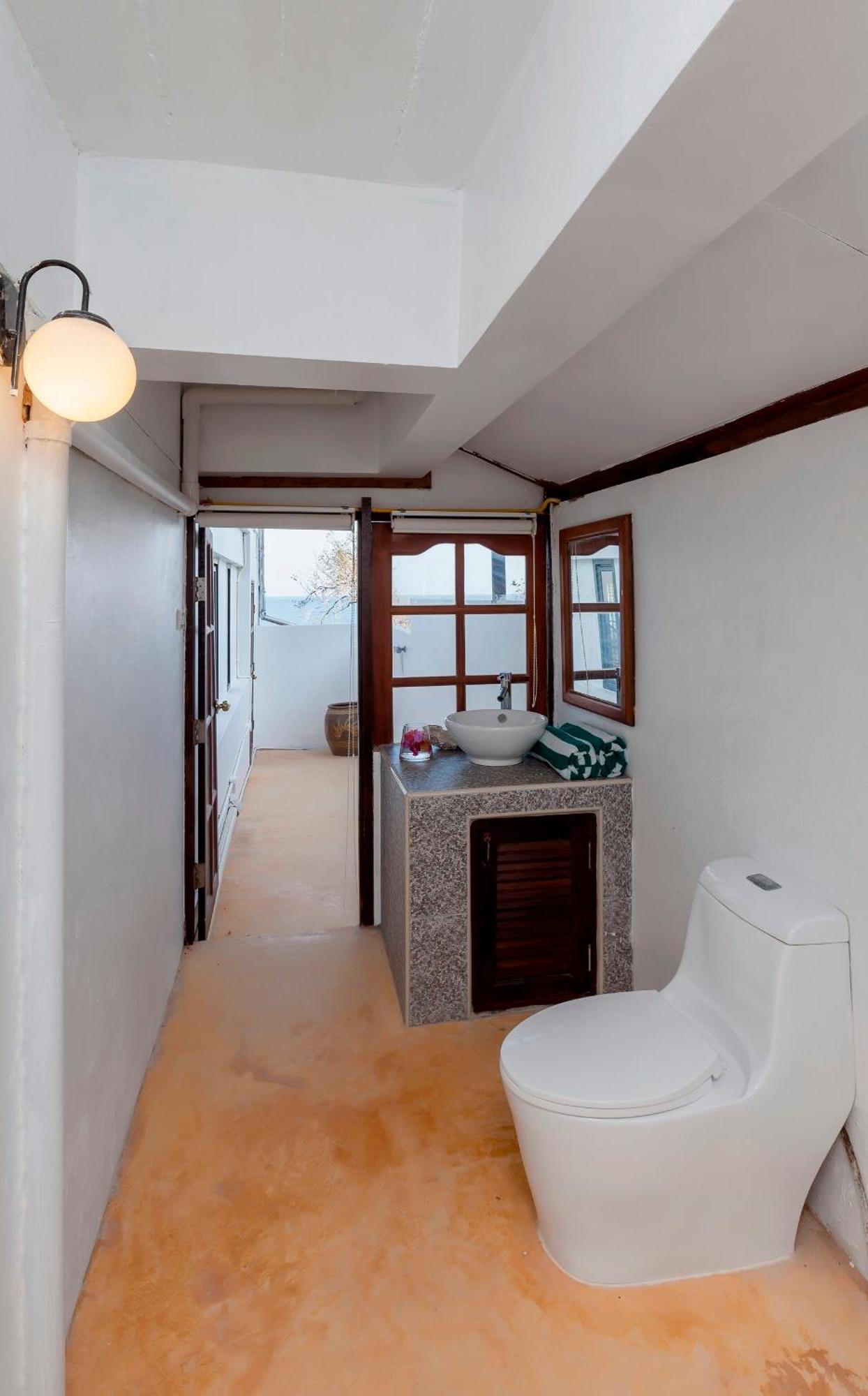 Baan Khunying - Secluded Phuket Beachfront Villa Rawai Extérieur photo