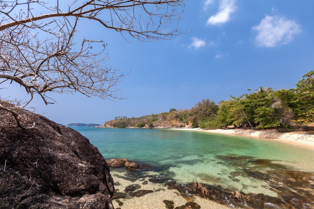 Baan Khunying - Secluded Phuket Beachfront Villa Rawai Chambre photo