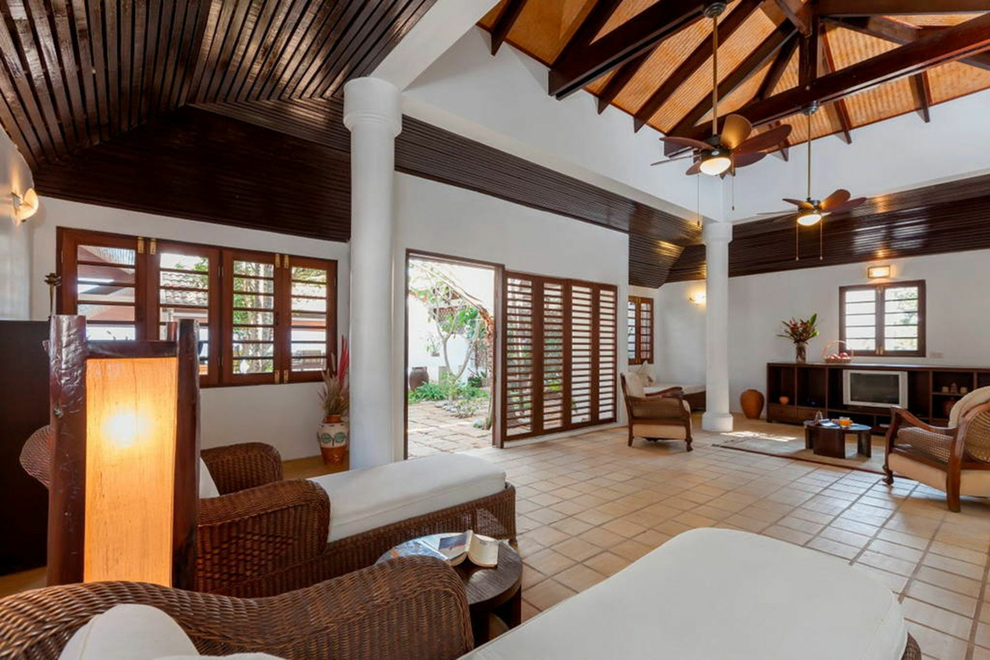 Baan Khunying - Secluded Phuket Beachfront Villa Rawai Extérieur photo